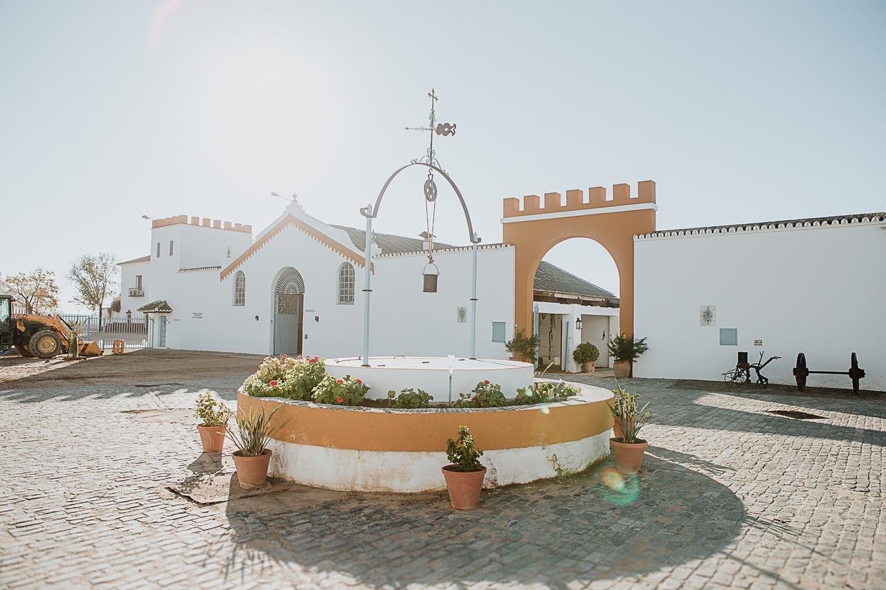 Cortijo Santa Clara Vila Carmona  Exterior foto